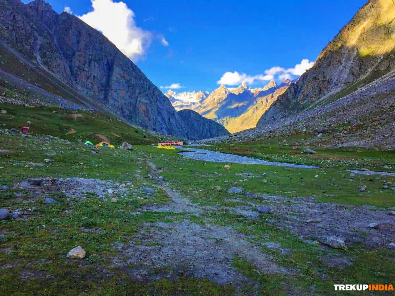 hampta pass trek
