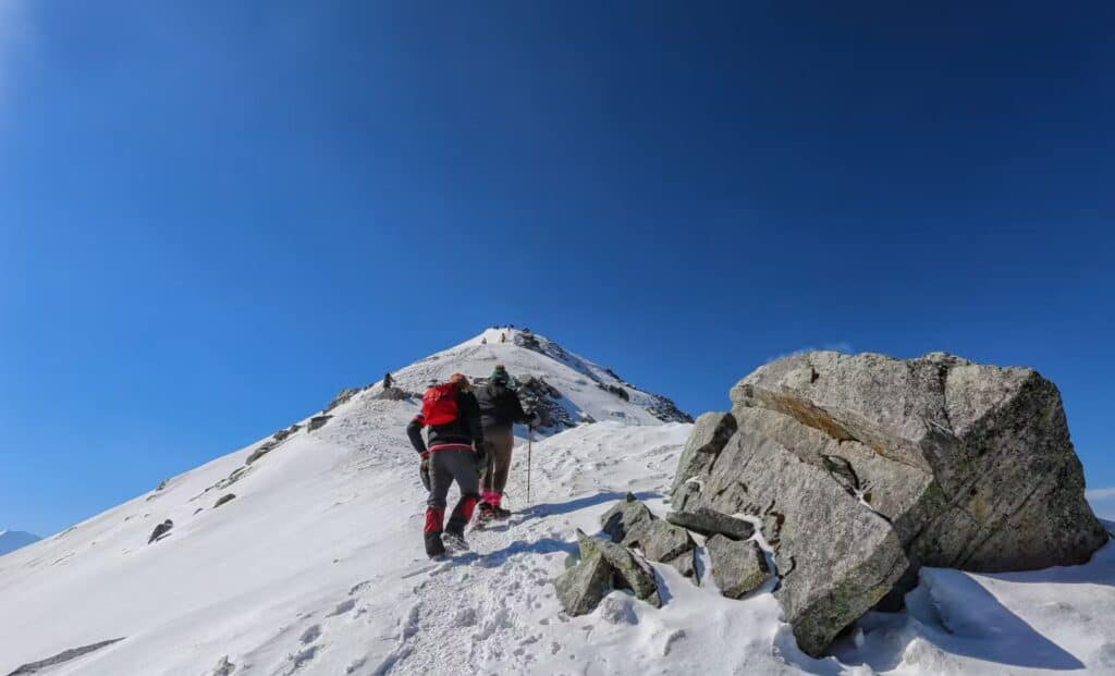 Pangarchulla Peak Trek