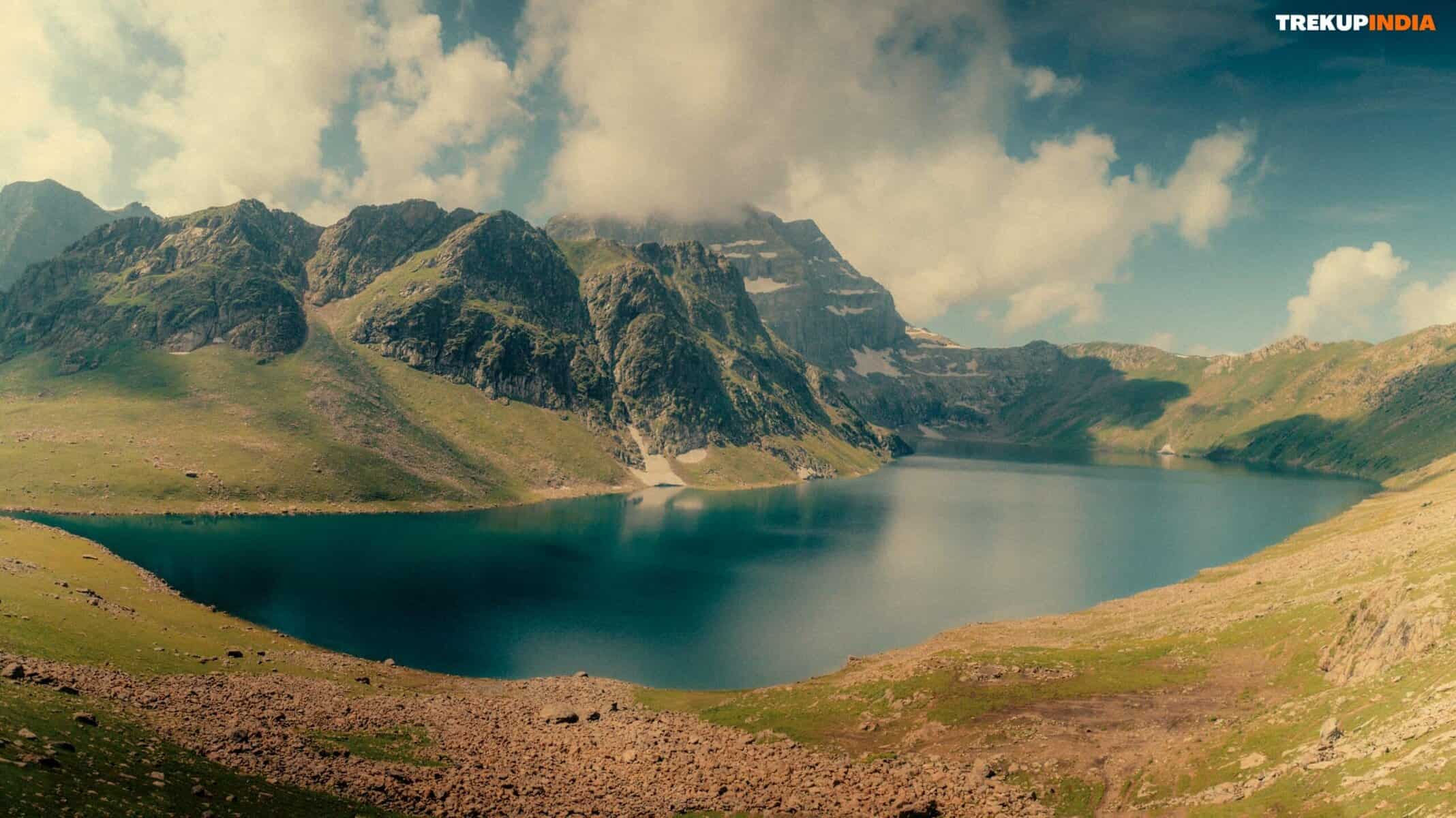 Trekking in North India – A Perfect Blend of Nature and Adventure