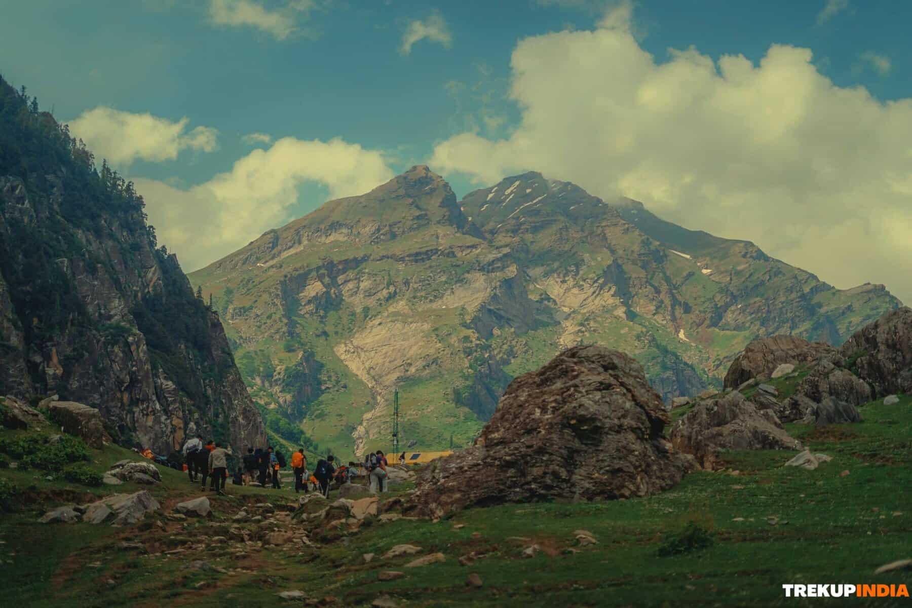 Trekking in North India – A Perfect Blend of Nature and Adventure