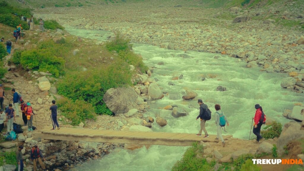 Explore Hampta Pass Trek – Breathtaking Himalayan Landscapes