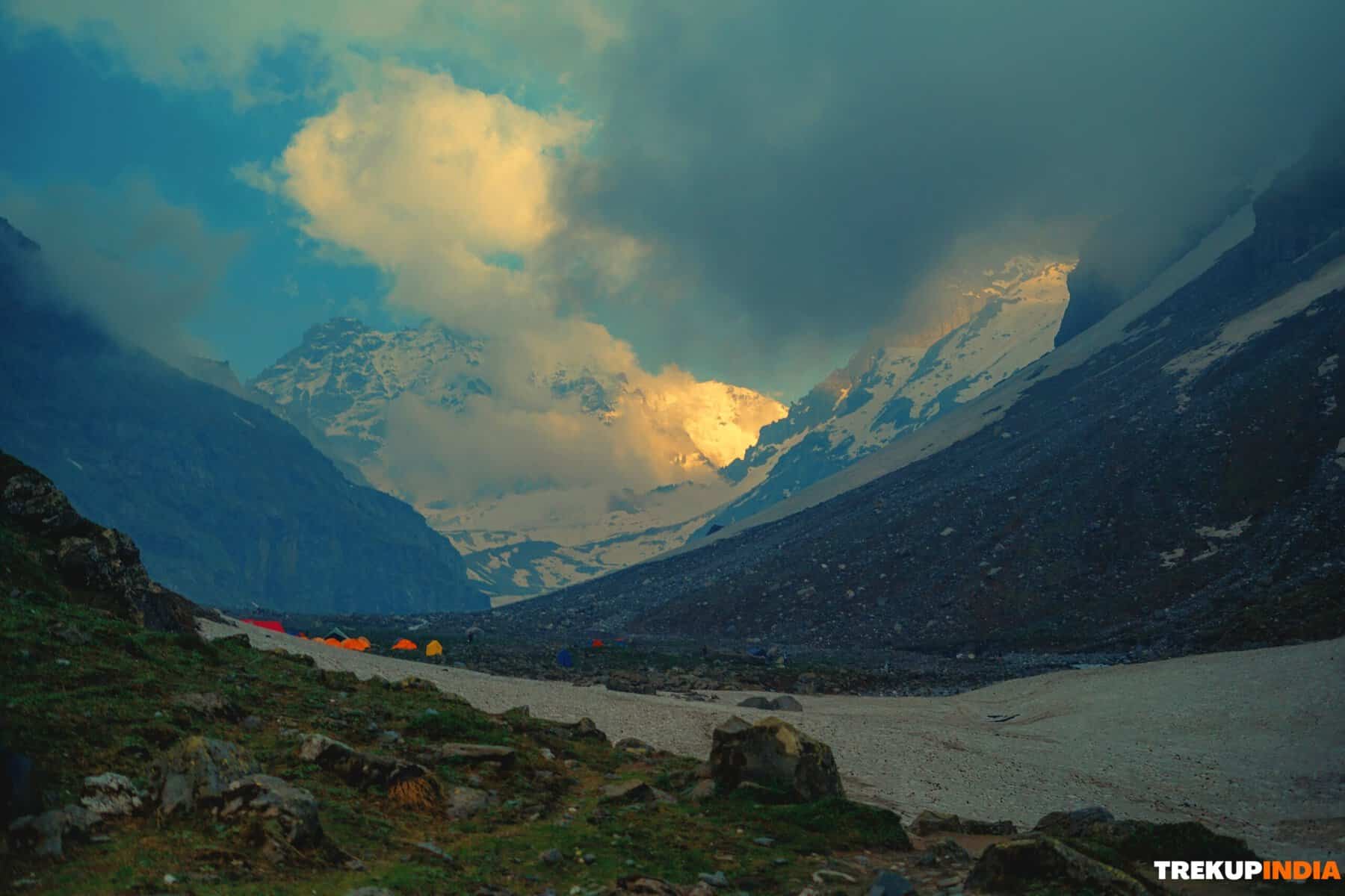 hampta pass trek