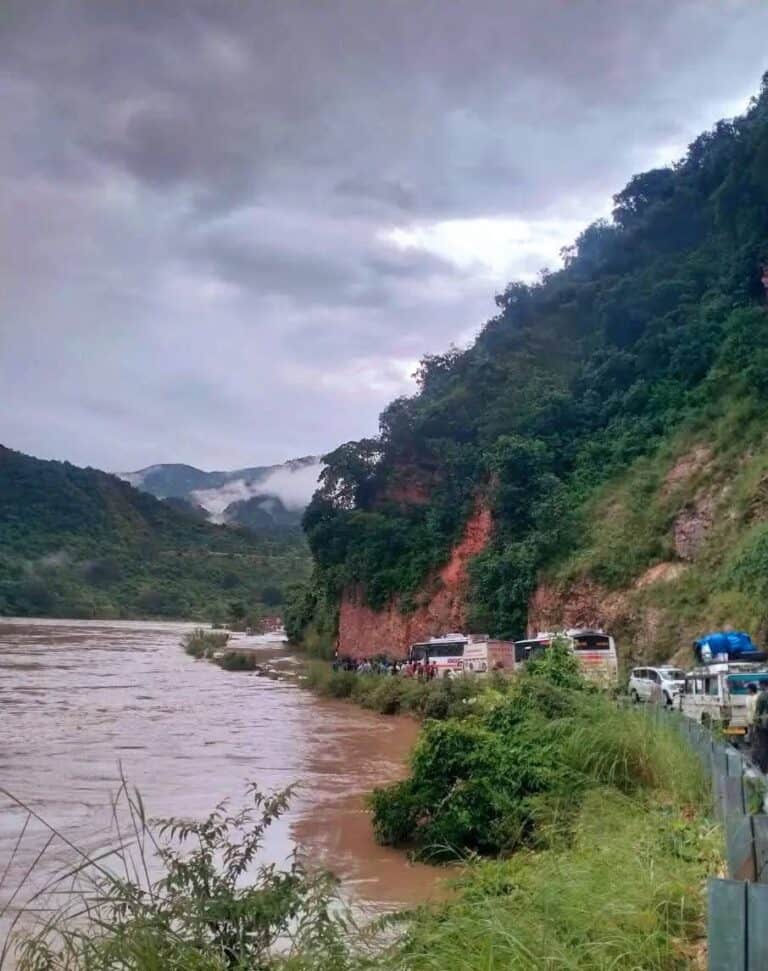Near Dhari Devi Uttarakhand2